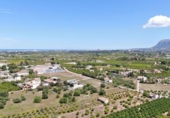 Отдельно стоящий дом с участком на продажу в городе Altea Фото