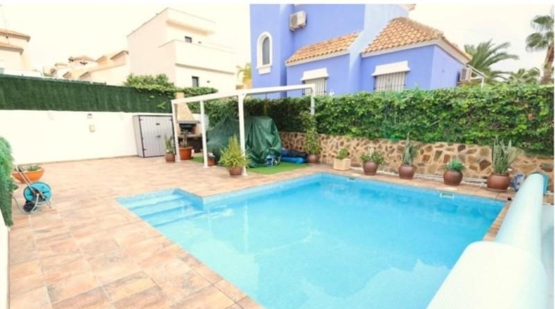 Alicante - San Miguel de Salinas - 250m2