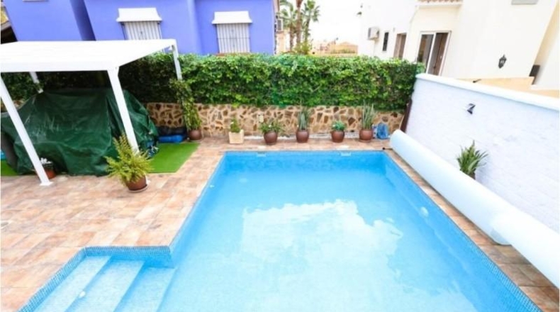 Alicante - San Miguel de Salinas - 250m2
