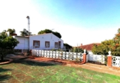 Detached villa with land for sale on España, Cáceres, ref: TR403506 photo
