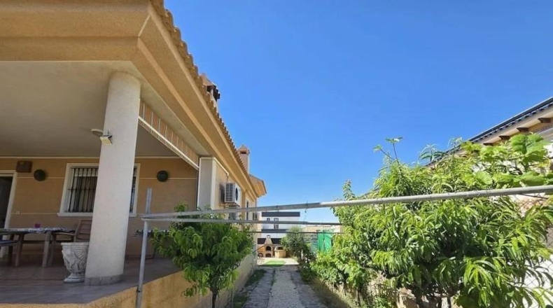 Alicante - Torrevieja - 430m2