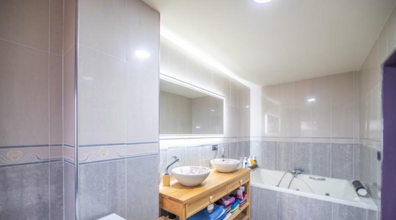 Granada - Villa de Otura - 568m2