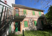 Отдельно стоящий дом с участком на продажу в городе Cercedilla Фото