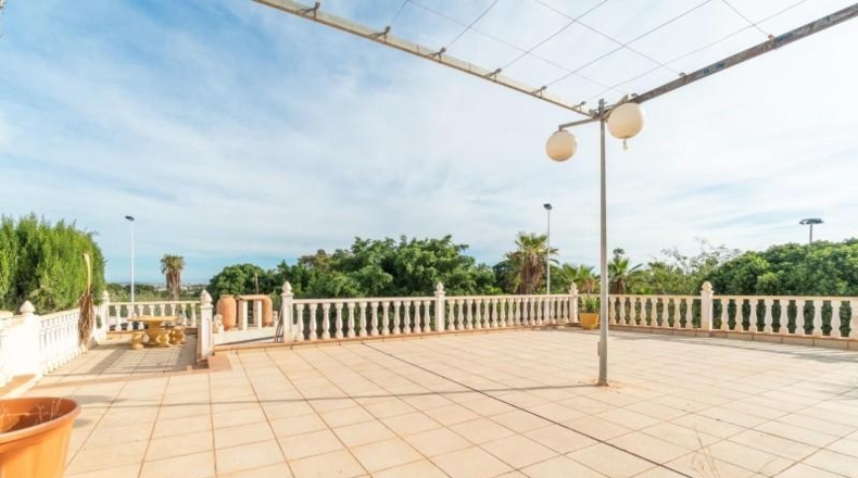 Alicante - Torrevieja - 309m2
