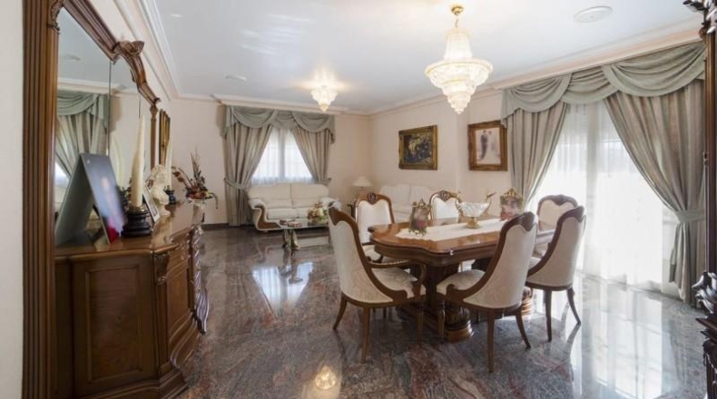 Мурсия - Los Alcázares - 630m2
