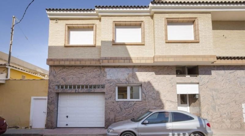 Мурсия - Los Alcázares - 630m2