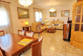 San Fulgencio 525&nbsp;м²
