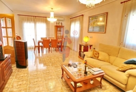 San Fulgencio 525&nbsp;м²