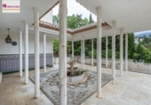 Chalet independiente con terreno en venta en la España, Monachil, ref: TR411612 foto