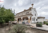 Chalet independiente con terreno en venta en la España, Monachil, ref: TR411612 foto