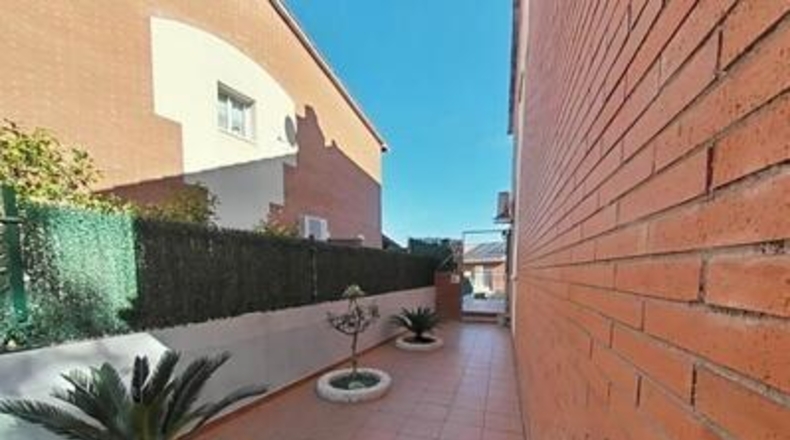 Barcelona - Санта-Перпетуа-де-Могода - 220m2