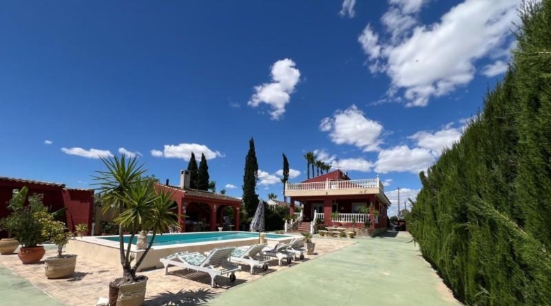 Alicante - Dolores - 2700m2