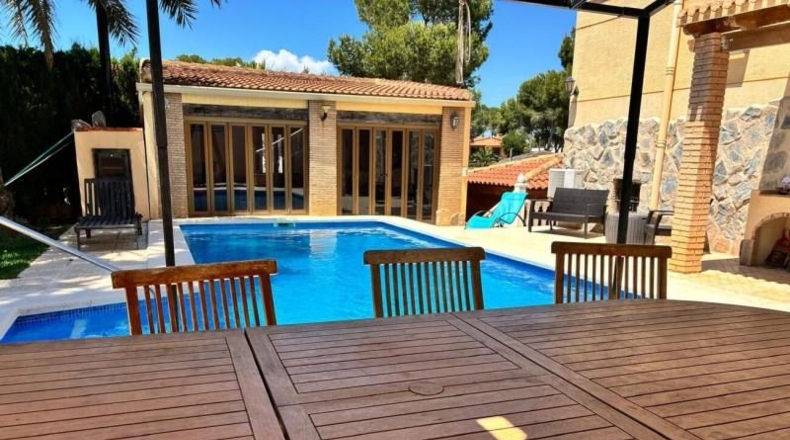 Alicante - Torrevieja - 822m2
