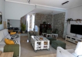 Отдельно стоящий дом с участком на продажу в городе Benalmádena Фото