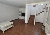 Chalet independiente con terreno en alquiler en Ávila ref: TR412521 foto