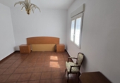 Chalet independiente con terreno en alquiler en Ávila ref: TR412521 foto