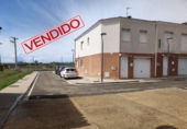 Таунхаус с участком на продажу в городе Ulldecona Фото