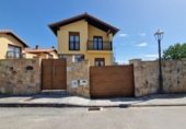 Chalet independiente con terreno en venta en Polanco ref: TR412476 foto