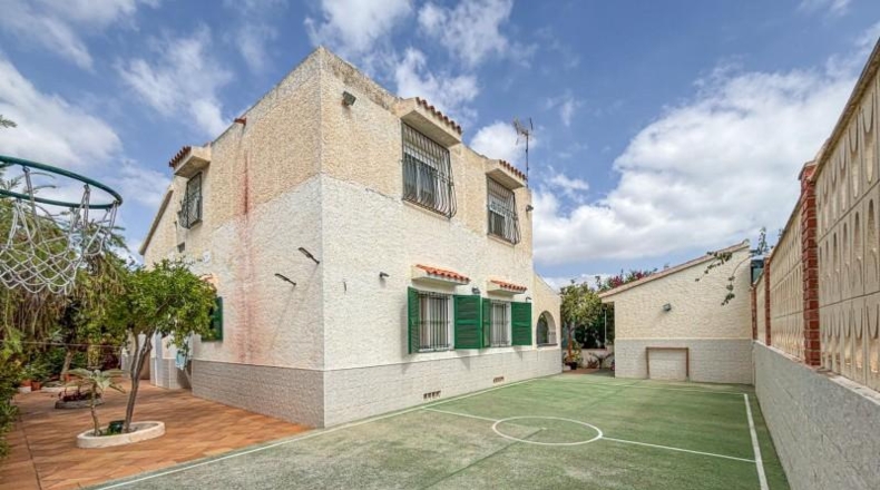 Гранада - Albolote - 620m2