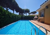 Chalet independiente con terreno en venta en la España, Chiclana de la Frontera, ref: TR411682 foto