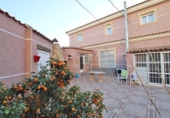 Отдельно стоящий дом с участком на продажу в городе Formentera del Segura Фото