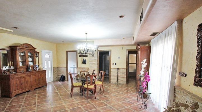 Alicante - Formentera del Segura - 322m2