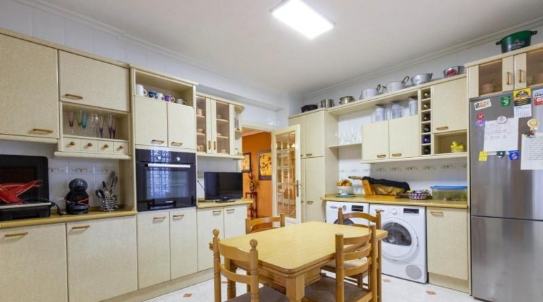 Аликанте - Torrevieja - 859m2