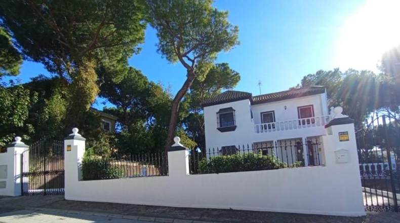 Seville - Alcalá de Guadaíra - 1128m2