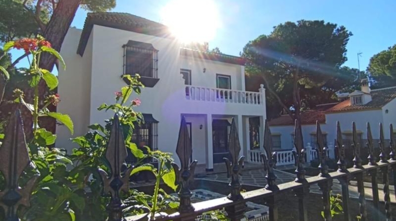 Seville - Alcalá de Guadaíra - 1128m2