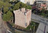 Отдельно стоящий дом с участком на продажу в городе Benicasim Фото