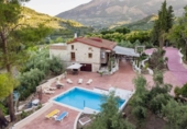 Casa de camp amb terreny en venda a la España, Jaén, ref.: TR243088 foto