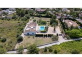 Отдельно стоящий дом с участком на продажу в городе Jávea Фото