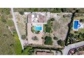 Отдельно стоящий дом с участком на продажу в городе Jávea Фото