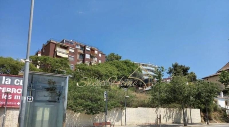 Barcelona - Santa Coloma de Gramenet - 1214m2