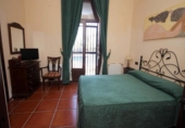 Chalet independiente con terreno en venta en la España, Alcuéscar, ref: TR264266 foto
