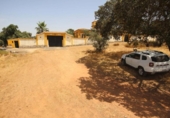 Chalet independiente con terreno en venta en la España, Alcuéscar, ref: TR264266 foto