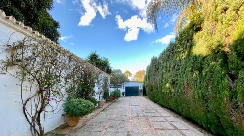 Málaga - Estepona - 2085m2