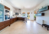 Chalet independiente con terreno en venta en la España, Binissalem, ref: TR401394 foto