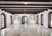 Отдельно стоящий дом с участком на продажу в городе San Bartolomé de Tirajana Фото