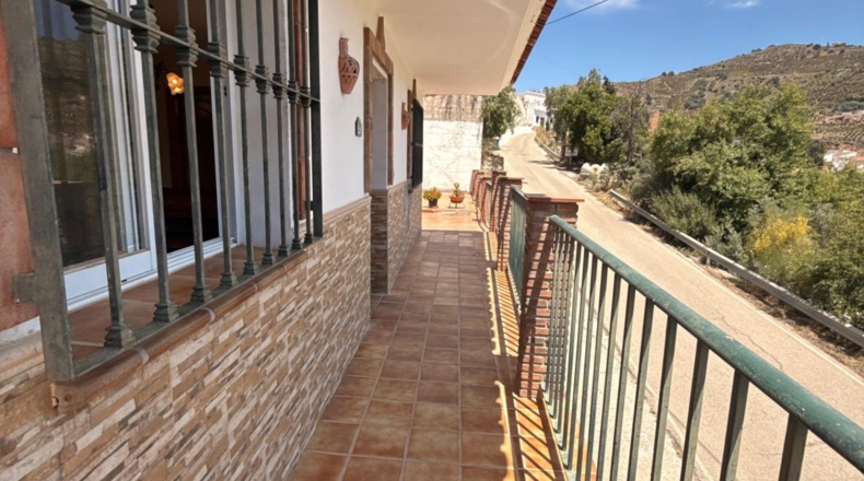Малага - Cútar - 330m2