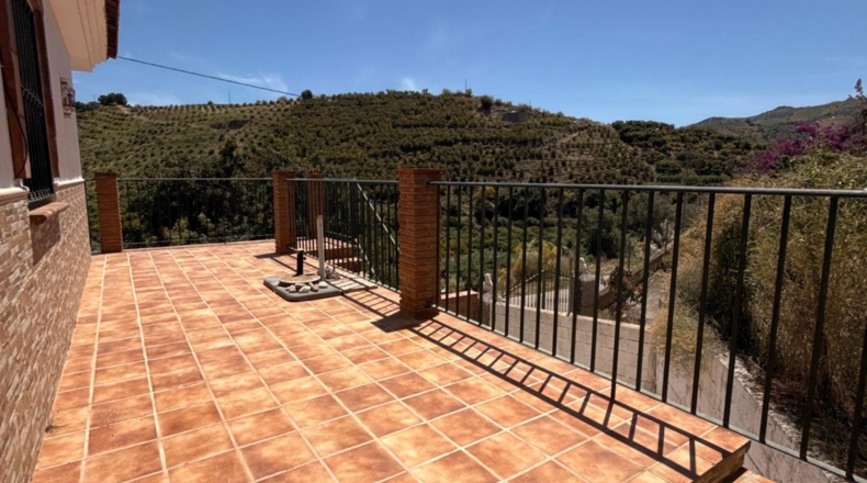 Малага - Cútar - 330m2