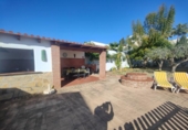 Chalet independiente con terreno en venta en la España, Nerja, ref: TR390603 foto