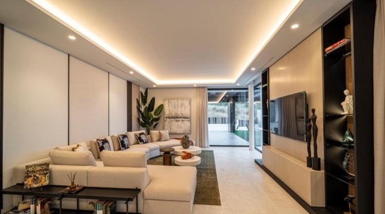 Málaga - Estepona - 1182m2