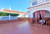 Chalet adosado con terreno en venta en Matalascañas ref: TR411709 foto