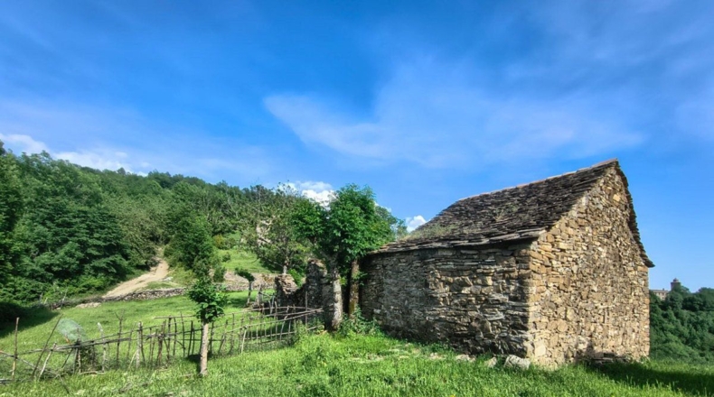 Huesca - Puértolas - 890m2
