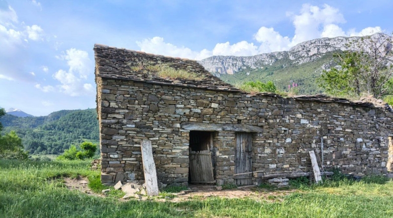 Huesca - Puértolas - 890m2