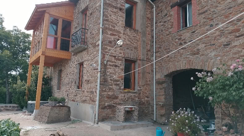 León - Santa María de Ordás - 868m2