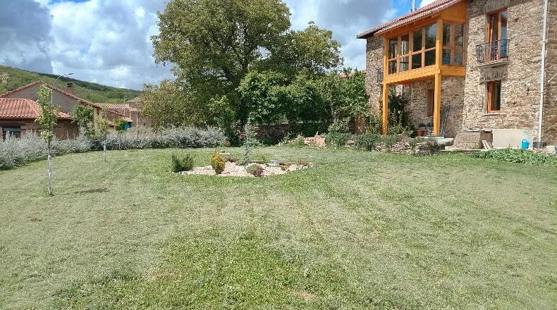 León - Santa María de Ordás - 868m2