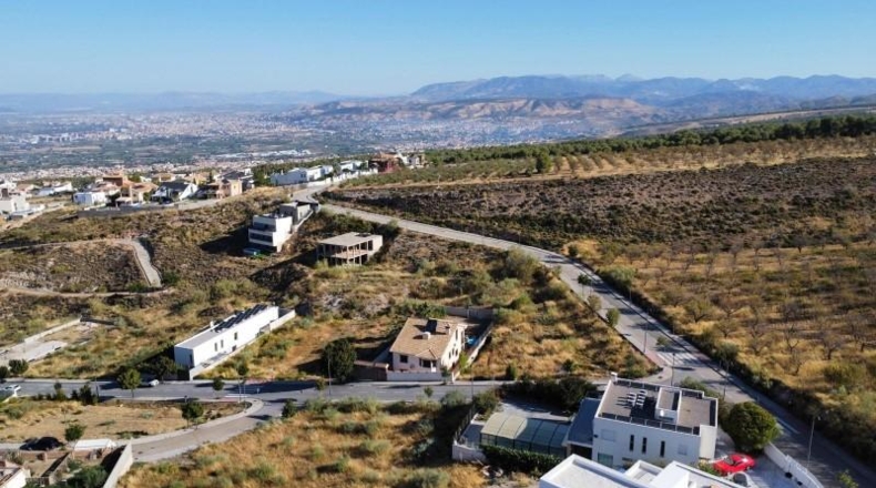 Granada - La Zubia - 948m2