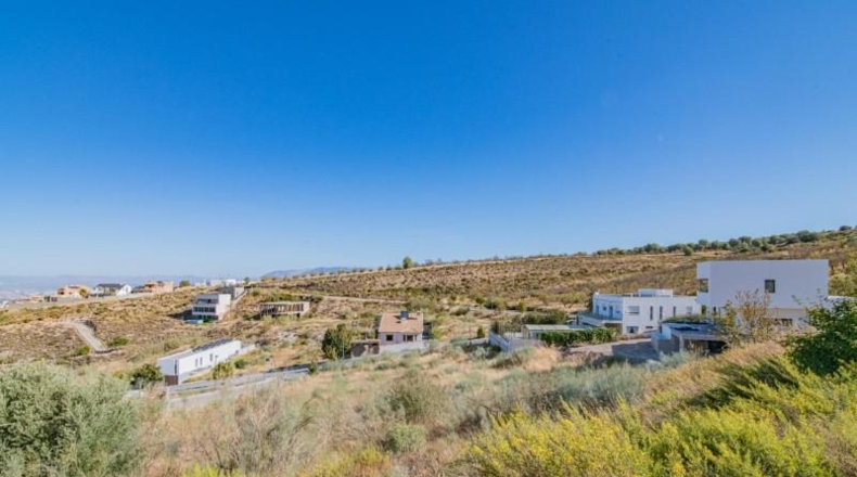 Granada - La Zubia - 948m2